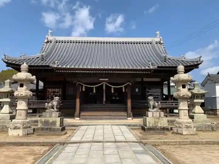 佐保神社の本殿・本堂