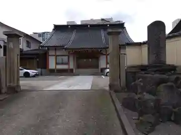 本陽寺の本殿・本堂