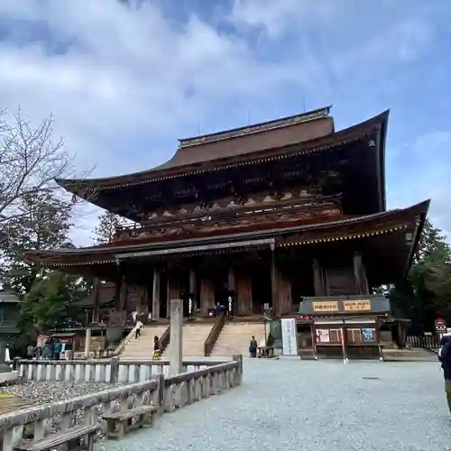金峯山寺の本殿・本堂