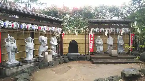 中野沼袋氷川神社の像