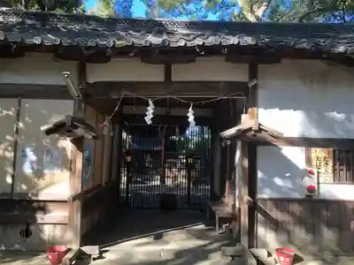 水主神社・樺井月神社・衣縫神社の山門・神門
