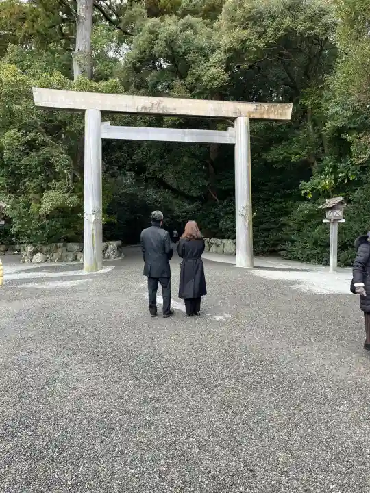 伊勢神宮外宮(豊受大神宮)の{uncategorized: "未分類", other: "その他", undefined: "問題あり", building: "その他建物", grave: "お墓", sacred_gate: "鳥居", guardian: "狛犬", statue: "像", buddha: "仏像", history: "歴史", nature: "自然", garden: "庭園", animal: "動物", pagoda: "塔", temizu: "手水舎", mountain_gate: "山門・神門", sanctuary: "本殿・本堂", subordinate: "末社・摂社", art: "芸術", scenery: "景色", jizo: "地蔵", ema: "絵馬", goshuin: "御朱印", omikuji: "おみくじ", items: "授与品その他", amulet: "お守り", goshuincho: "御朱印帳", eats: "食事", festival: "お祭り", votive_dance: "神楽", shichigosan: "七五三参", wedding: "結婚式", experience: "体験その他", initially: "初詣", around: "周辺", anti_infection: "感染症対策"}