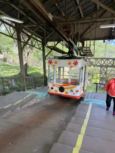 金峯山寺の{uncategorized: "未分類", other: "その他", undefined: "問題あり", building: "その他建物", grave: "お墓", sacred_gate: "鳥居", guardian: "狛犬", statue: "像", buddha: "仏像", history: "歴史", nature: "自然", garden: "庭園", animal: "動物", pagoda: "塔", temizu: "手水舎", mountain_gate: "山門・神門", sanctuary: "本殿・本堂", subordinate: "末社・摂社", art: "芸術", scenery: "景色", jizo: "地蔵", ema: "絵馬", goshuin: "御朱印", omikuji: "おみくじ", items: "授与品その他", amulet: "お守り", goshuincho: "御朱印帳", eats: "食事", festival: "お祭り", votive_dance: "神楽", shichigosan: "七五三参", wedding: "結婚式", experience: "体験その他", initially: "初詣", around: "周辺", anti_infection: "感染症対策"}