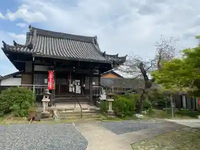 龍象寺の{uncategorized: "未分類", other: "その他", undefined: "問題あり", building: "その他建物", grave: "お墓", sacred_gate: "鳥居", guardian: "狛犬", statue: "像", buddha: "仏像", history: "歴史", nature: "自然", garden: "庭園", animal: "動物", pagoda: "塔", temizu: "手水舎", mountain_gate: "山門・神門", sanctuary: "本殿・本堂", subordinate: "末社・摂社", art: "芸術", scenery: "景色", jizo: "地蔵", ema: "絵馬", goshuin: "御朱印", omikuji: "おみくじ", items: "授与品その他", amulet: "お守り", goshuincho: "御朱印帳", eats: "食事", festival: "お祭り", votive_dance: "神楽", shichigosan: "七五三参", wedding: "結婚式", experience: "体験その他", initially: "初詣", around: "周辺", anti_infection: "感染症対策"}