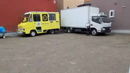 柳彩釧路浅間神社の庭園