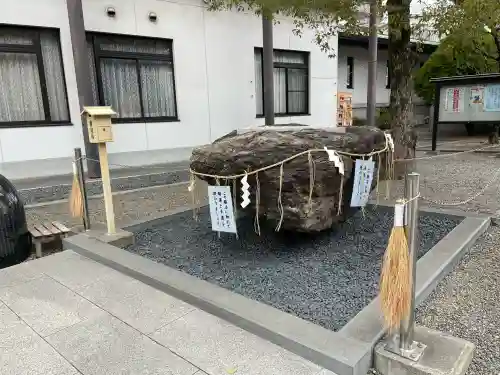 亀戸 香取神社の{uncategorized: "未分類", other: "その他", undefined: "問題あり", building: "その他建物", grave: "お墓", sacred_gate: "鳥居", guardian: "狛犬", statue: "像", buddha: "仏像", history: "歴史", nature: "自然", garden: "庭園", animal: "動物", pagoda: "塔", temizu: "手水舎", mountain_gate: "山門・神門", sanctuary: "本殿・本堂", subordinate: "末社・摂社", art: "芸術", scenery: "景色", jizo: "地蔵", ema: "絵馬", goshuin: "御朱印", omikuji: "おみくじ", items: "授与品その他", amulet: "お守り", goshuincho: "御朱印帳", eats: "食事", festival: "お祭り", votive_dance: "神楽", shichigosan: "七五三参", wedding: "結婚式", experience: "体験その他", initially: "初詣", around: "周辺", anti_infection: "感染症対策"}