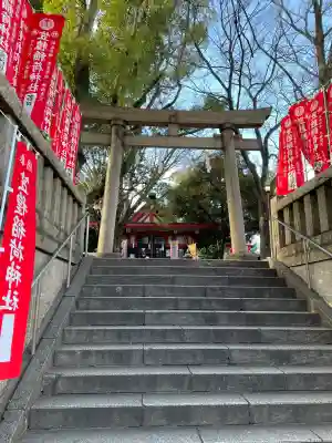 笠䅣稲荷神社の{uncategorized: "未分類", other: "その他", undefined: "問題あり", building: "その他建物", grave: "お墓", sacred_gate: "鳥居", guardian: "狛犬", statue: "像", buddha: "仏像", history: "歴史", nature: "自然", garden: "庭園", animal: "動物", pagoda: "塔", temizu: "手水舎", mountain_gate: "山門・神門", sanctuary: "本殿・本堂", subordinate: "末社・摂社", art: "芸術", scenery: "景色", jizo: "地蔵", ema: "絵馬", goshuin: "御朱印", omikuji: "おみくじ", items: "授与品その他", amulet: "お守り", goshuincho: "御朱印帳", eats: "食事", festival: "お祭り", votive_dance: "神楽", shichigosan: "七五三参", wedding: "結婚式", experience: "体験その他", initially: "初詣", around: "周辺", anti_infection: "感染症対策"}