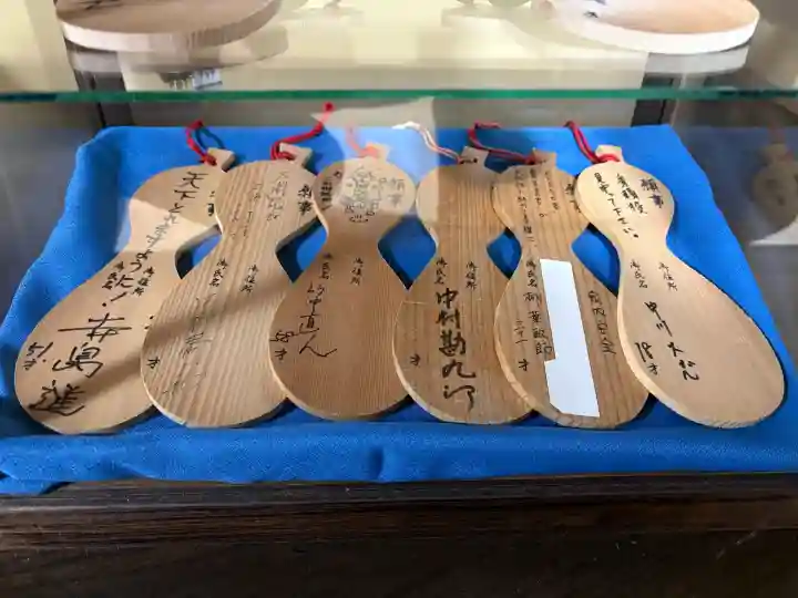 豊国神社の{uncategorized: "未分類", other: "その他", undefined: "問題あり", building: "その他建物", grave: "お墓", sacred_gate: "鳥居", guardian: "狛犬", statue: "像", buddha: "仏像", history: "歴史", nature: "自然", garden: "庭園", animal: "動物", pagoda: "塔", temizu: "手水舎", mountain_gate: "山門・神門", sanctuary: "本殿・本堂", subordinate: "末社・摂社", art: "芸術", scenery: "景色", jizo: "地蔵", ema: "絵馬", goshuin: "御朱印", omikuji: "おみくじ", items: "授与品その他", amulet: "お守り", goshuincho: "御朱印帳", eats: "食事", festival: "お祭り", votive_dance: "神楽", shichigosan: "七五三参", wedding: "結婚式", experience: "体験その他", initially: "初詣", around: "周辺", anti_infection: "感染症対策"}