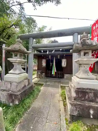 花山稲荷神社の鳥居