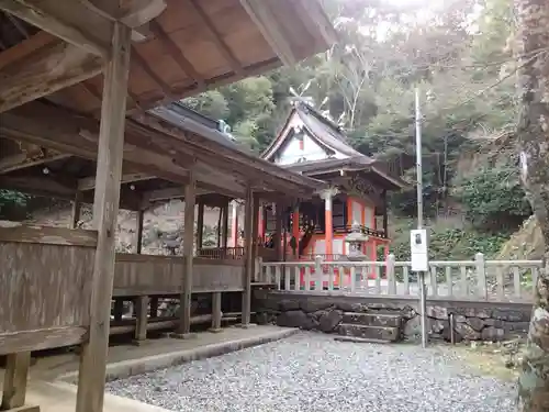 鳴無神社の本殿