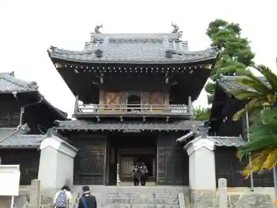 普門寺の山門・神門