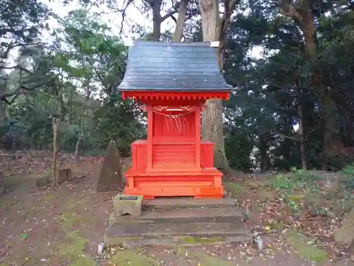 側鷹神社の末社