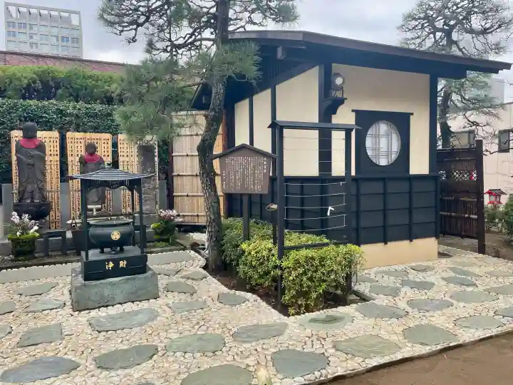 放生寺の{uncategorized: "未分類", other: "その他", undefined: "問題あり", building: "その他建物", grave: "お墓", sacred_gate: "鳥居", guardian: "狛犬", statue: "像", buddha: "仏像", history: "歴史", nature: "自然", garden: "庭園", animal: "動物", pagoda: "塔", temizu: "手水舎", mountain_gate: "山門・神門", sanctuary: "本殿・本堂", subordinate: "末社・摂社", art: "芸術", scenery: "景色", jizo: "地蔵", ema: "絵馬", goshuin: "御朱印", omikuji: "おみくじ", items: "授与品その他", amulet: "お守り", goshuincho: "御朱印帳", eats: "食事", festival: "お祭り", votive_dance: "神楽", shichigosan: "七五三参", wedding: "結婚式", experience: "体験その他", initially: "初詣", around: "周辺", anti_infection: "感染症対策"}