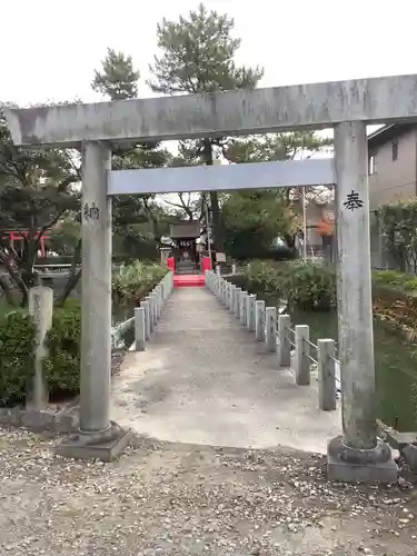 市原稲荷神社の鳥居