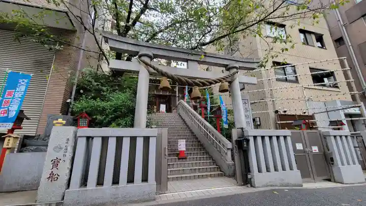 十番稲荷神社の鳥居