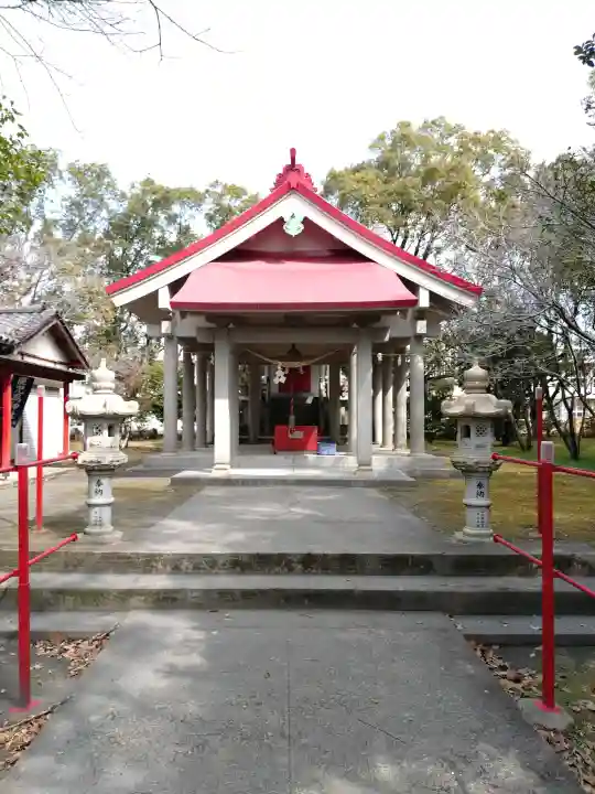 鹿児島神社の{uncategorized: "未分類", other: "その他", undefined: "問題あり", building: "その他建物", grave: "お墓", sacred_gate: "鳥居", guardian: "狛犬", statue: "像", buddha: "仏像", history: "歴史", nature: "自然", garden: "庭園", animal: "動物", pagoda: "塔", temizu: "手水舎", mountain_gate: "山門・神門", sanctuary: "本殿・本堂", subordinate: "末社・摂社", art: "芸術", scenery: "景色", jizo: "地蔵", ema: "絵馬", goshuin: "御朱印", omikuji: "おみくじ", items: "授与品その他", amulet: "お守り", goshuincho: "御朱印帳", eats: "食事", festival: "お祭り", votive_dance: "神楽", shichigosan: "七五三参", wedding: "結婚式", experience: "体験その他", initially: "初詣", around: "周辺", anti_infection: "感染症対策"}