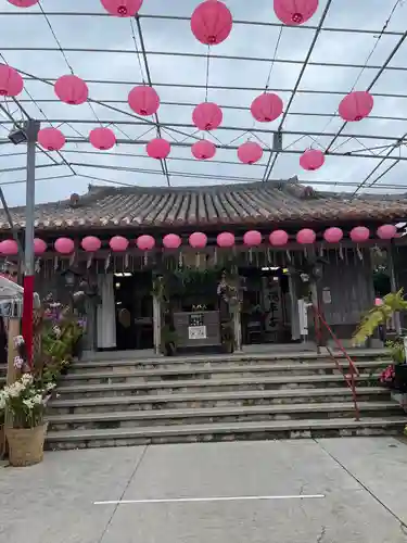 沖宮の本殿・本堂