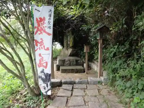 舟島神社の建物その他