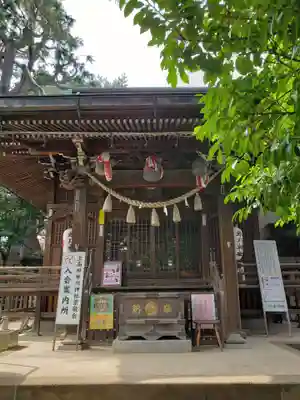 上高田氷川神社の本殿・本堂