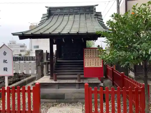 鴻神社の末社