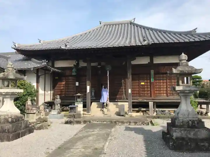 妙音寺の本殿・本堂