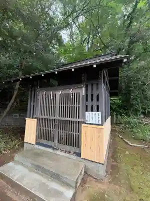 山下神明社の{uncategorized: "未分類", other: "その他", undefined: "問題あり", building: "その他建物", grave: "お墓", sacred_gate: "鳥居", guardian: "狛犬", statue: "像", buddha: "仏像", history: "歴史", nature: "自然", garden: "庭園", animal: "動物", pagoda: "塔", temizu: "手水舎", mountain_gate: "山門・神門", sanctuary: "本殿・本堂", subordinate: "末社・摂社", art: "芸術", scenery: "景色", jizo: "地蔵", ema: "絵馬", goshuin: "御朱印", omikuji: "おみくじ", items: "授与品その他", amulet: "お守り", goshuincho: "御朱印帳", eats: "食事", festival: "お祭り", votive_dance: "神楽", shichigosan: "七五三参", wedding: "結婚式", experience: "体験その他", initially: "初詣", around: "周辺", anti_infection: "感染症対策"}