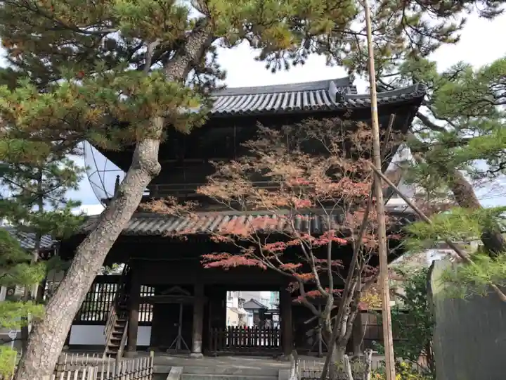 泉岳寺の山門・神門