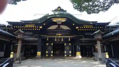 穴八幡宮の本殿・本堂