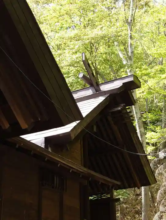 湯澤神社の本殿・本堂