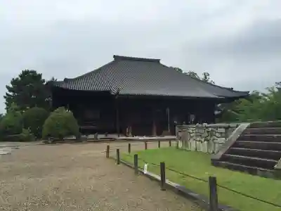 西大寺の本殿・本堂