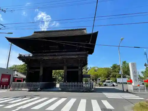 甚目寺の山門・神門