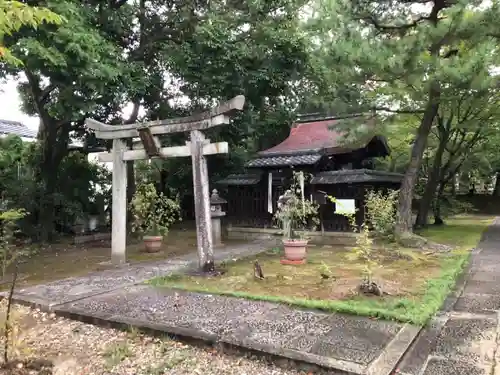 新日吉神宮の末社