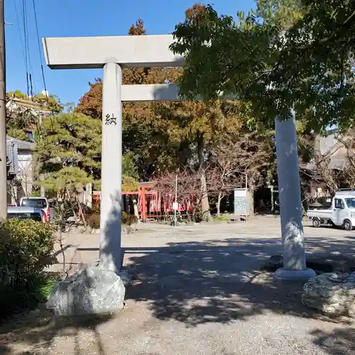 鎭國守國神社の鳥居