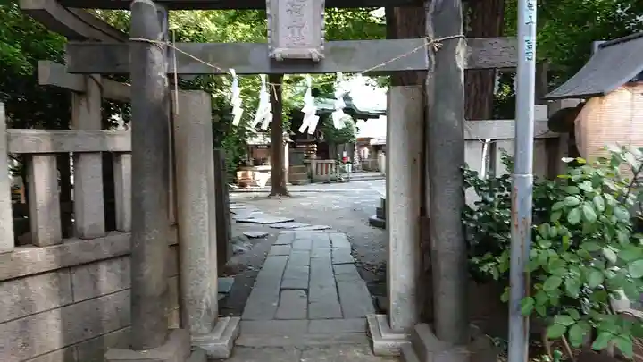 小野照崎神社の鳥居