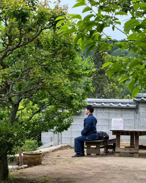 龍隠庵の{uncategorized: "未分類", other: "その他", undefined: "問題あり", building: "その他建物", grave: "お墓", sacred_gate: "鳥居", guardian: "狛犬", statue: "像", buddha: "仏像", history: "歴史", nature: "自然", garden: "庭園", animal: "動物", pagoda: "塔", temizu: "手水舎", mountain_gate: "山門・神門", sanctuary: "本殿・本堂", subordinate: "末社・摂社", art: "芸術", scenery: "景色", jizo: "地蔵", ema: "絵馬", goshuin: "御朱印", omikuji: "おみくじ", items: "授与品その他", amulet: "お守り", goshuincho: "御朱印帳", eats: "食事", festival: "お祭り", votive_dance: "神楽", shichigosan: "七五三参", wedding: "結婚式", experience: "体験その他", initially: "初詣", around: "周辺", anti_infection: "感染症対策"}