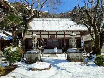 竜現寺(龍現寺)の本殿・本堂