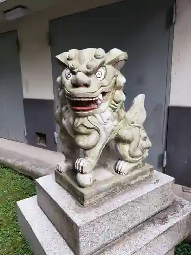 銀杏岡八幡神社の狛犬