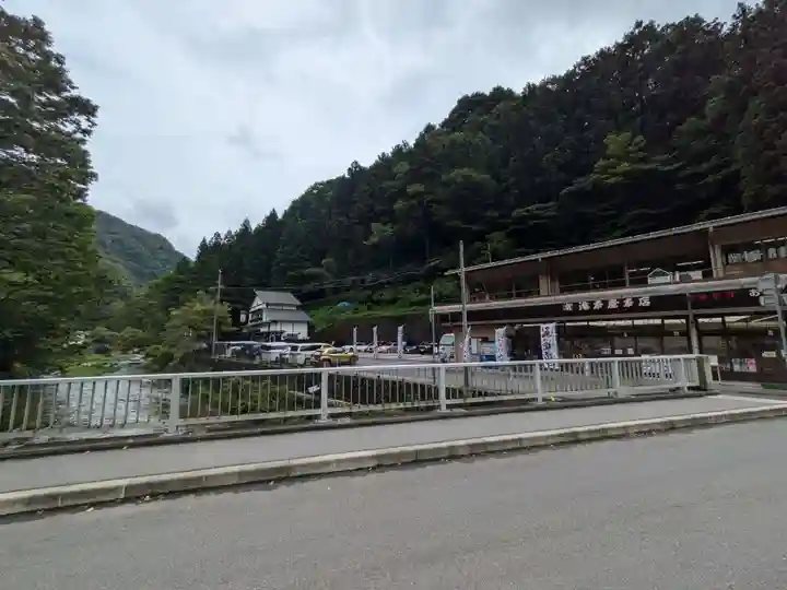 月居観音堂(月居山光明寺観音堂)の周辺