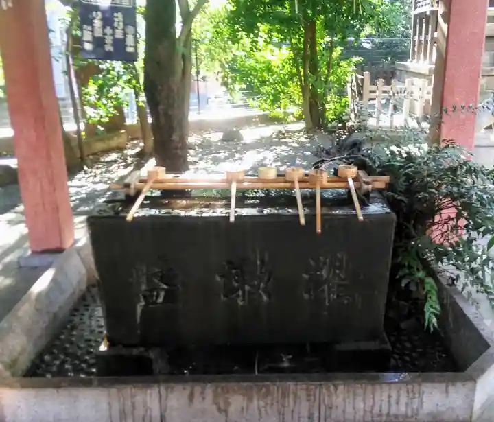 金王八幡宮の手水舎