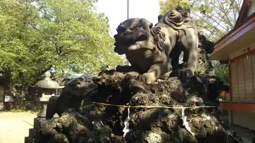 前原御嶽神社の狛犬