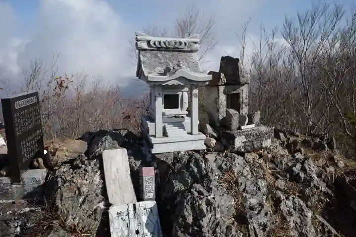 大山阿夫利神社 祠(長野県)