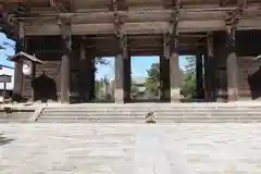 東大寺法華堂（三月堂）の山門