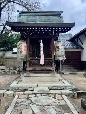 大将軍神社の{uncategorized: "未分類", other: "その他", undefined: "問題あり", building: "その他建物", grave: "お墓", sacred_gate: "鳥居", guardian: "狛犬", statue: "像", buddha: "仏像", history: "歴史", nature: "自然", garden: "庭園", animal: "動物", pagoda: "塔", temizu: "手水舎", mountain_gate: "山門・神門", sanctuary: "本殿・本堂", subordinate: "末社・摂社", art: "芸術", scenery: "景色", jizo: "地蔵", ema: "絵馬", goshuin: "御朱印", omikuji: "おみくじ", items: "授与品その他", amulet: "お守り", goshuincho: "御朱印帳", eats: "食事", festival: "お祭り", votive_dance: "神楽", shichigosan: "七五三参", wedding: "結婚式", experience: "体験その他", initially: "初詣", around: "周辺", anti_infection: "感染症対策"}