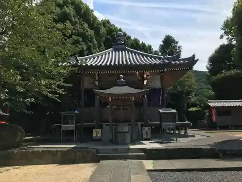 曼荼羅寺の末社・摂社