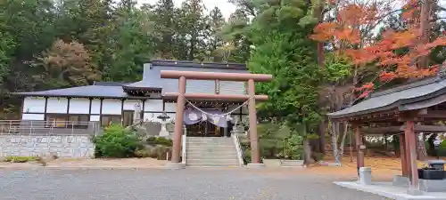 山津見神社の{uncategorized: "未分類", other: "その他", undefined: "問題あり", building: "その他建物", grave: "お墓", sacred_gate: "鳥居", guardian: "狛犬", statue: "像", buddha: "仏像", history: "歴史", nature: "自然", garden: "庭園", animal: "動物", pagoda: "塔", temizu: "手水舎", mountain_gate: "山門・神門", sanctuary: "本殿・本堂", subordinate: "末社・摂社", art: "芸術", scenery: "景色", jizo: "地蔵", ema: "絵馬", goshuin: "御朱印", omikuji: "おみくじ", items: "授与品その他", amulet: "お守り", goshuincho: "御朱印帳", eats: "食事", festival: "お祭り", votive_dance: "神楽", shichigosan: "七五三参", wedding: "結婚式", experience: "体験その他", initially: "初詣", around: "周辺", anti_infection: "感染症対策"}