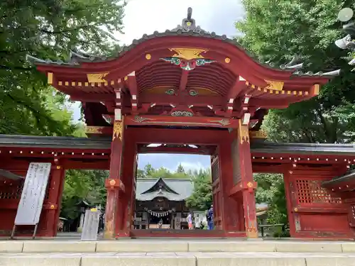 秩父神社の山門