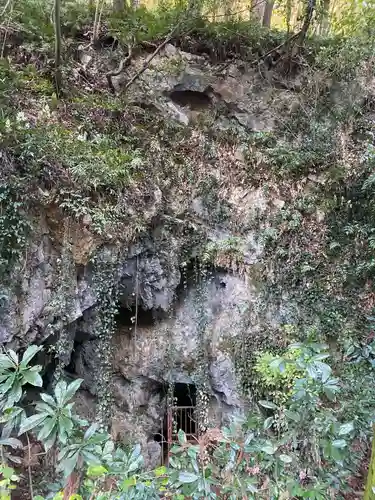 岩水寺の建物その他