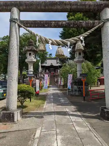 諏訪神社の鳥居