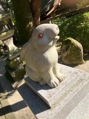 岡崎神社の狛犬