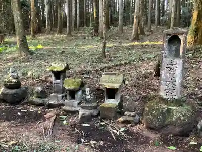 荊沢高龗神社の末社・摂社
